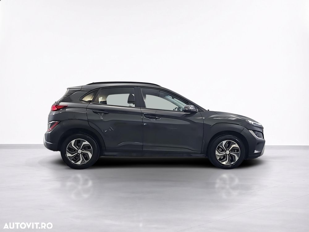 Hyundai KONA - 7