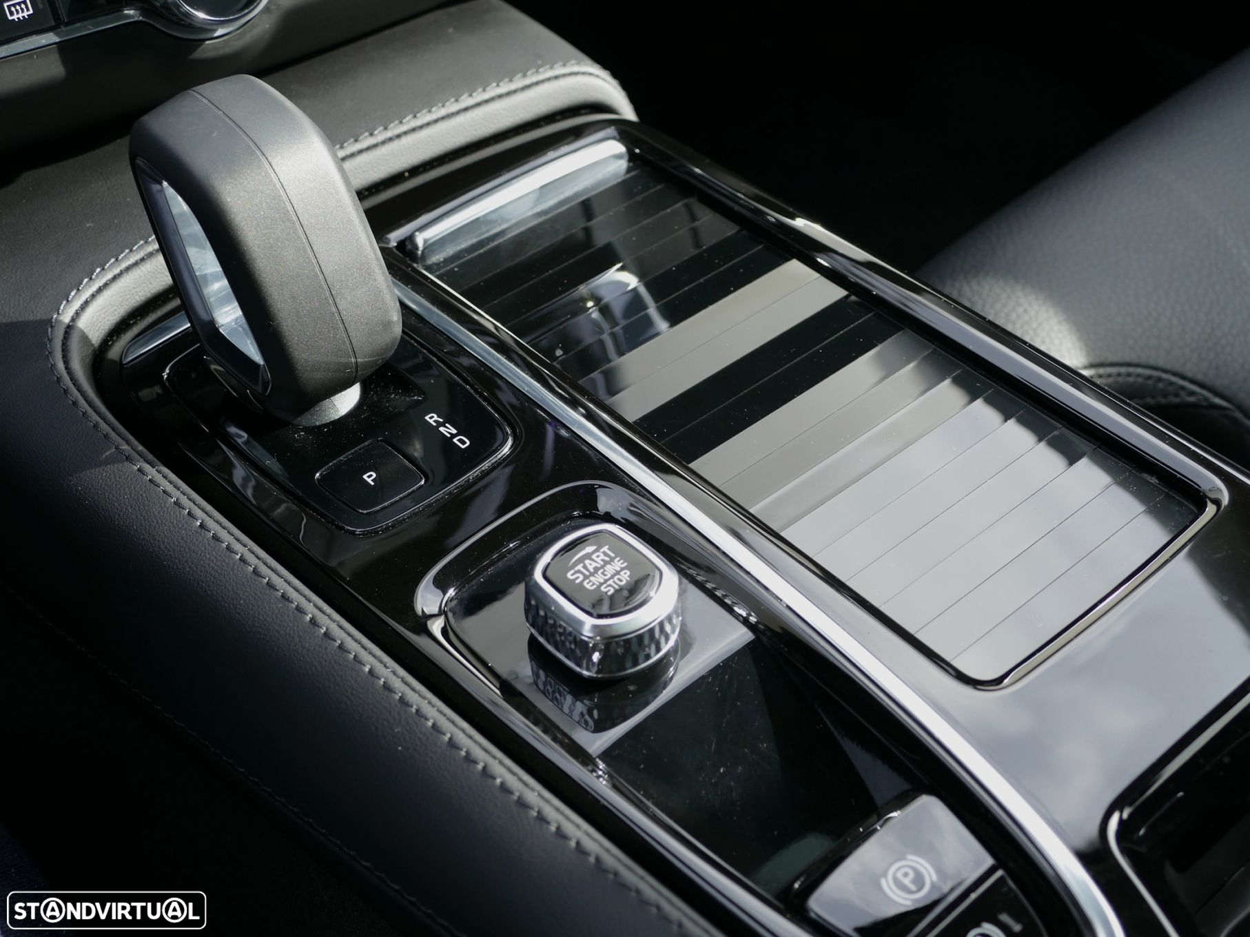 Volvo V90 2.0 T8 PHEV Plus Dark AWD - 21