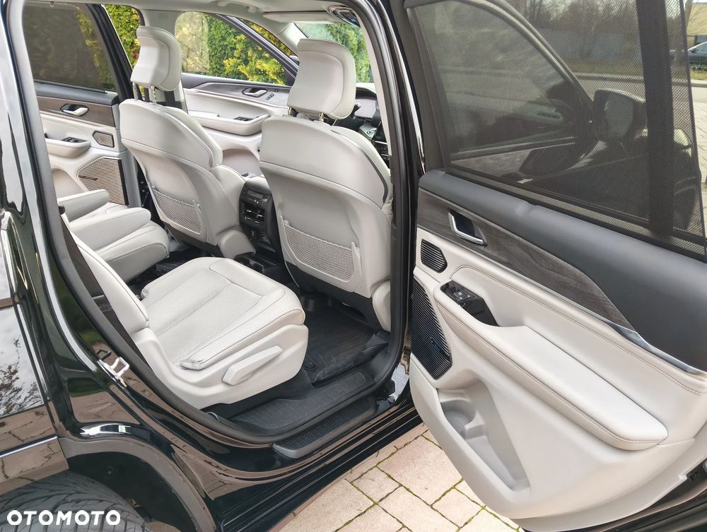 Jeep Grand Cherokee 5.7 V8 Overland - 30