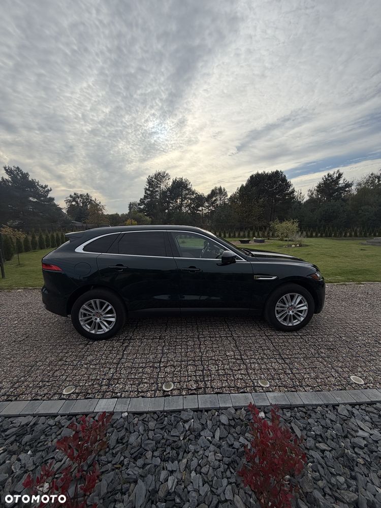 Jaguar F-Pace - 10