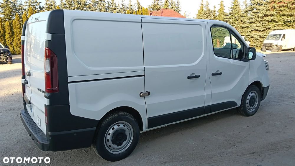 Renault Trafic - 2