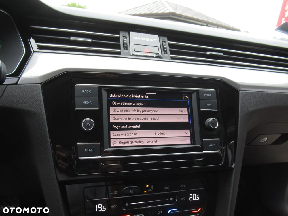 Volkswagen Passat 1.5 TSI EVO Business - 19