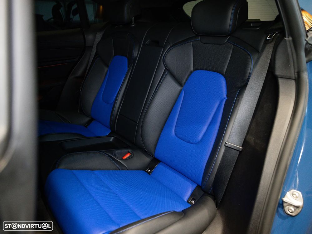 Porsche Taycan Sport Turismo GTS - 19