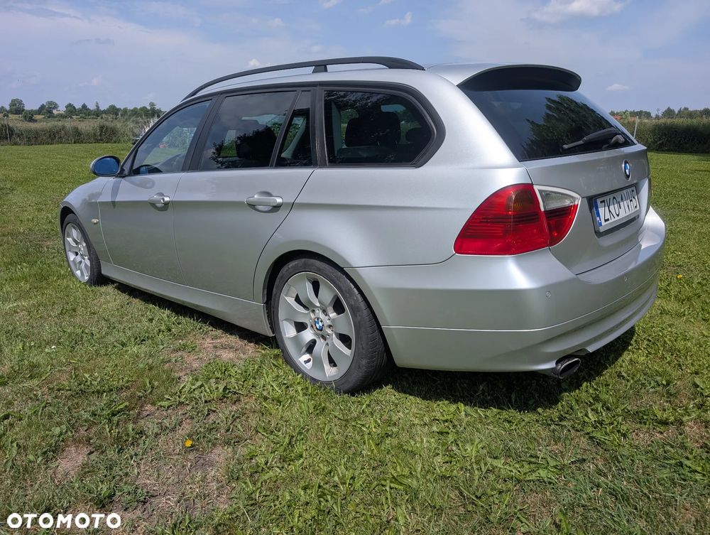 BMW Seria 3 318i - 5