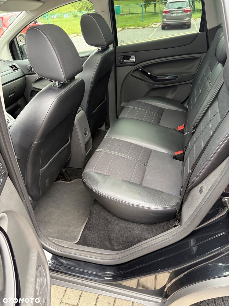 Ford Kuga 2.0 TDCi 4x4 Titanium - 12