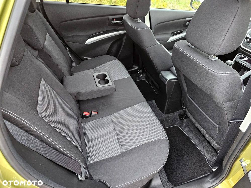 Suzuki SX4 S-Cross 1.6 Premium Plus - 24