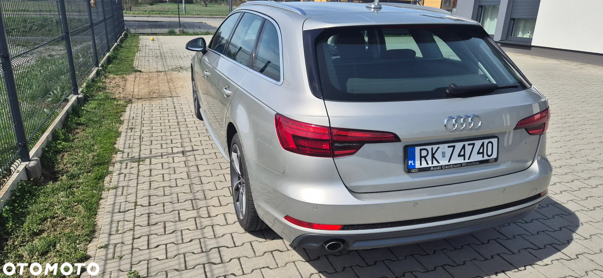 Audi A4 2.0 TDI S tronic - 28