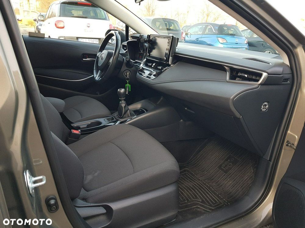 Toyota Corolla - 15