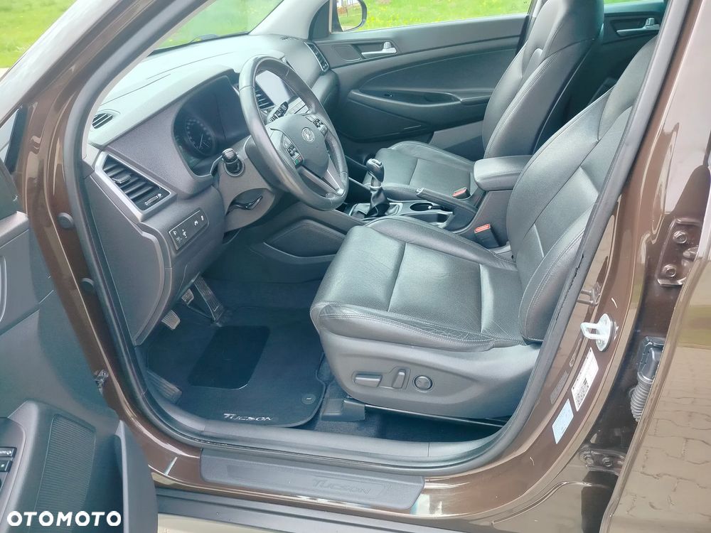 Hyundai Tucson blue 1.7 CRDi 2WD Trend - 19