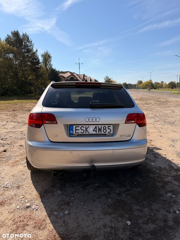 Audi A3 Sportback 2.0 TDI DPF quattro Ambition - 12