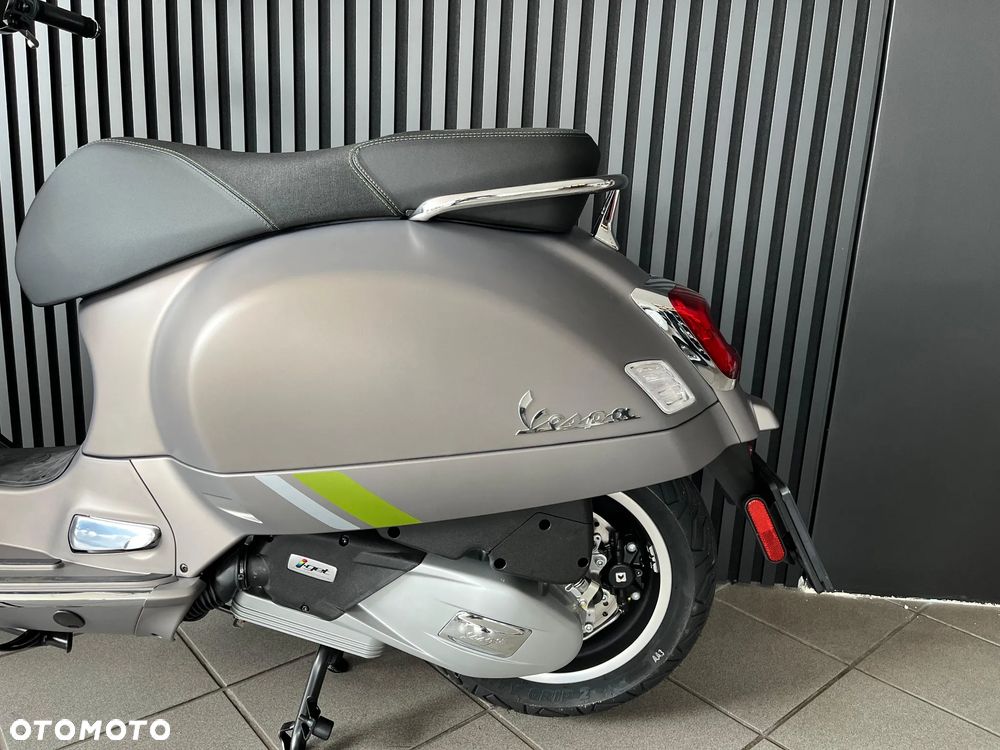 Vespa GTS - 10