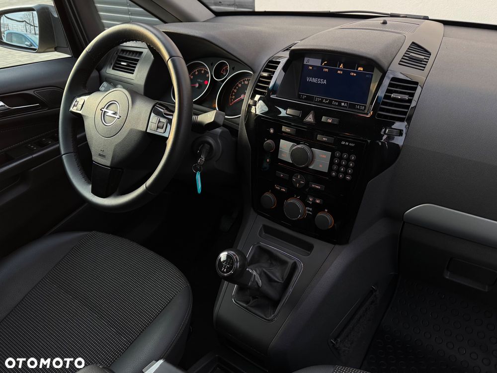 Opel Zafira 1.8 Enjoy - 29