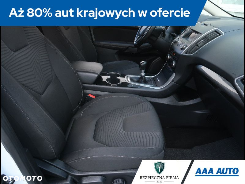 Ford S-Max - 10