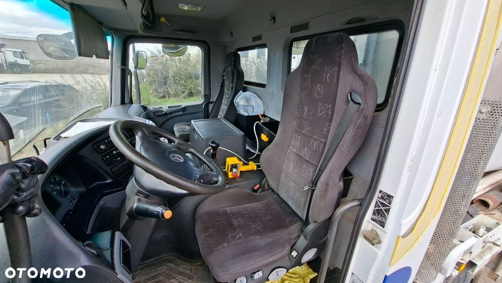 Versalift Actros 3241 B 8X4 + Schwing Fbp 24-125 - 13