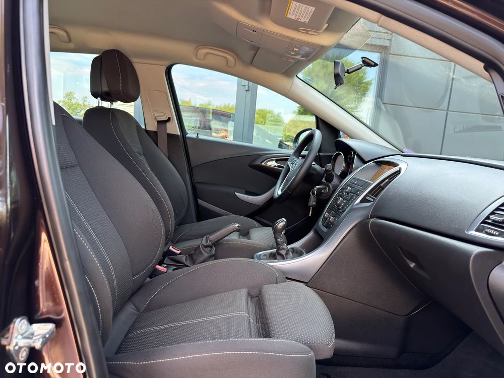 Opel Astra 1.4 T Cosmo - 29