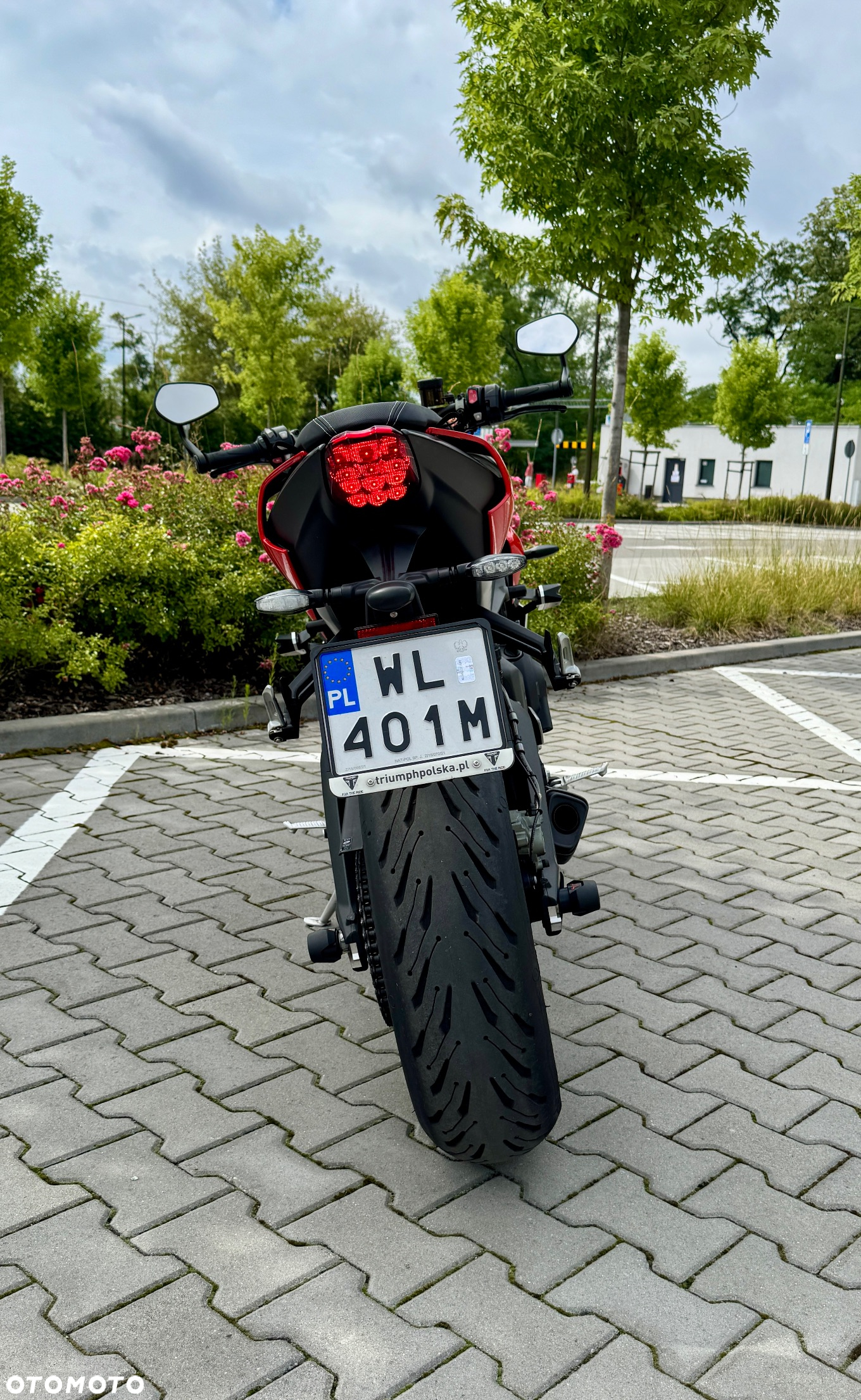 Triumph Street Triple - 9