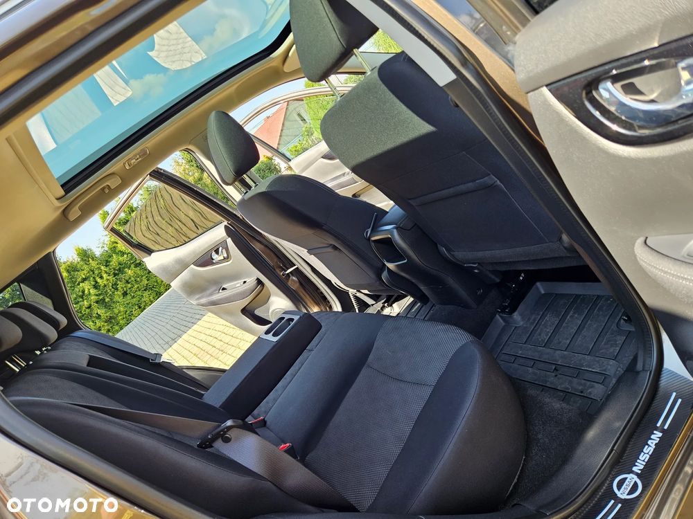 Nissan Qashqai 1.2 DIG-T N-Connecta EU6 - 29