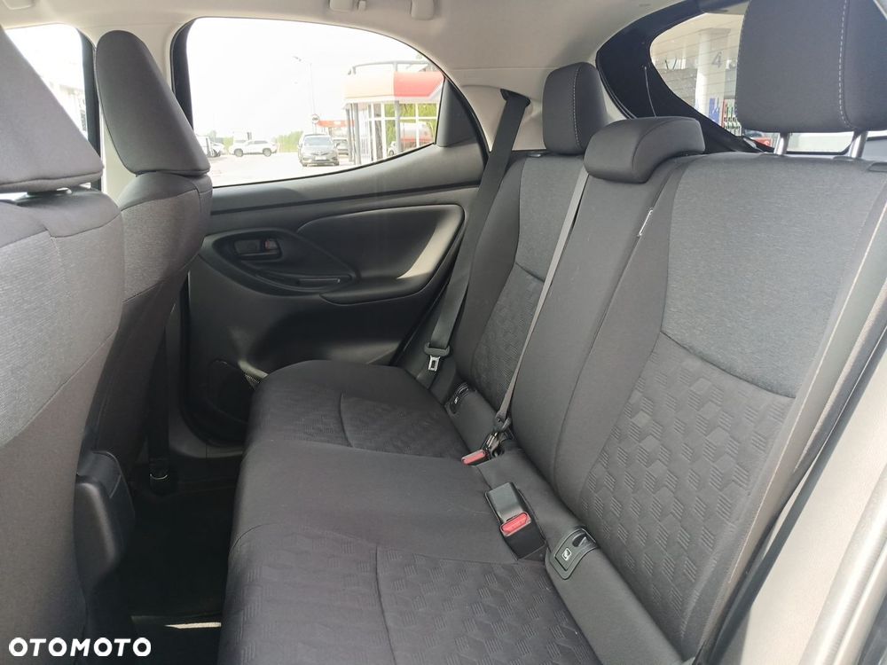 Toyota Yaris - 14