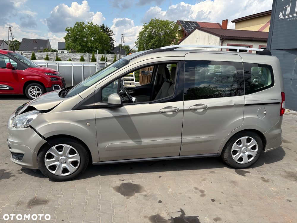 Ford Tourneo Courier 1.0 EcoBoost S&S Titanium - 5