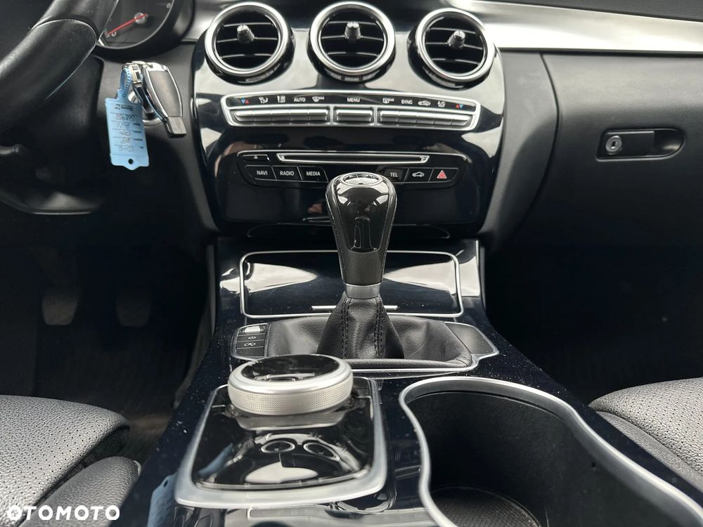 Mercedes-Benz Klasa C 200 - 19