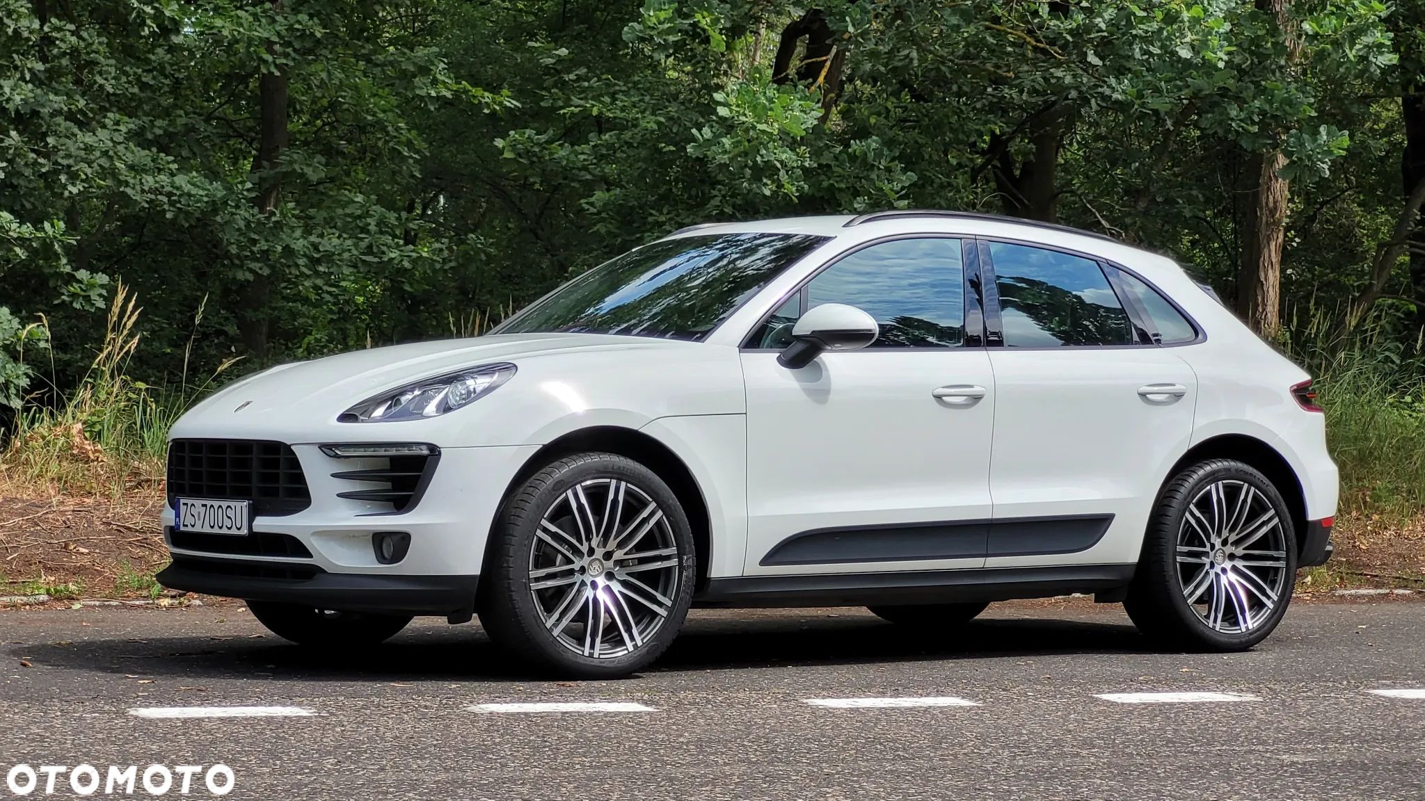 Porsche Macan Standard - 1