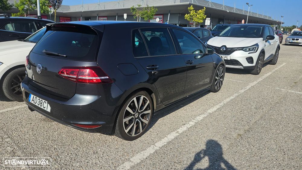 VW Golf - 6