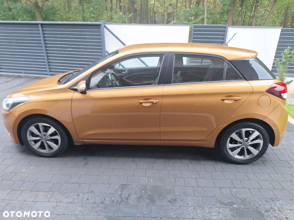 Hyundai i20 1.1 CRDi - 19