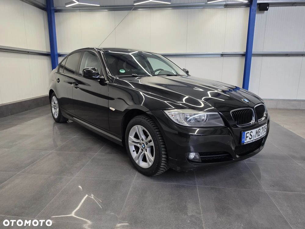 BMW Seria 3 318i - 6