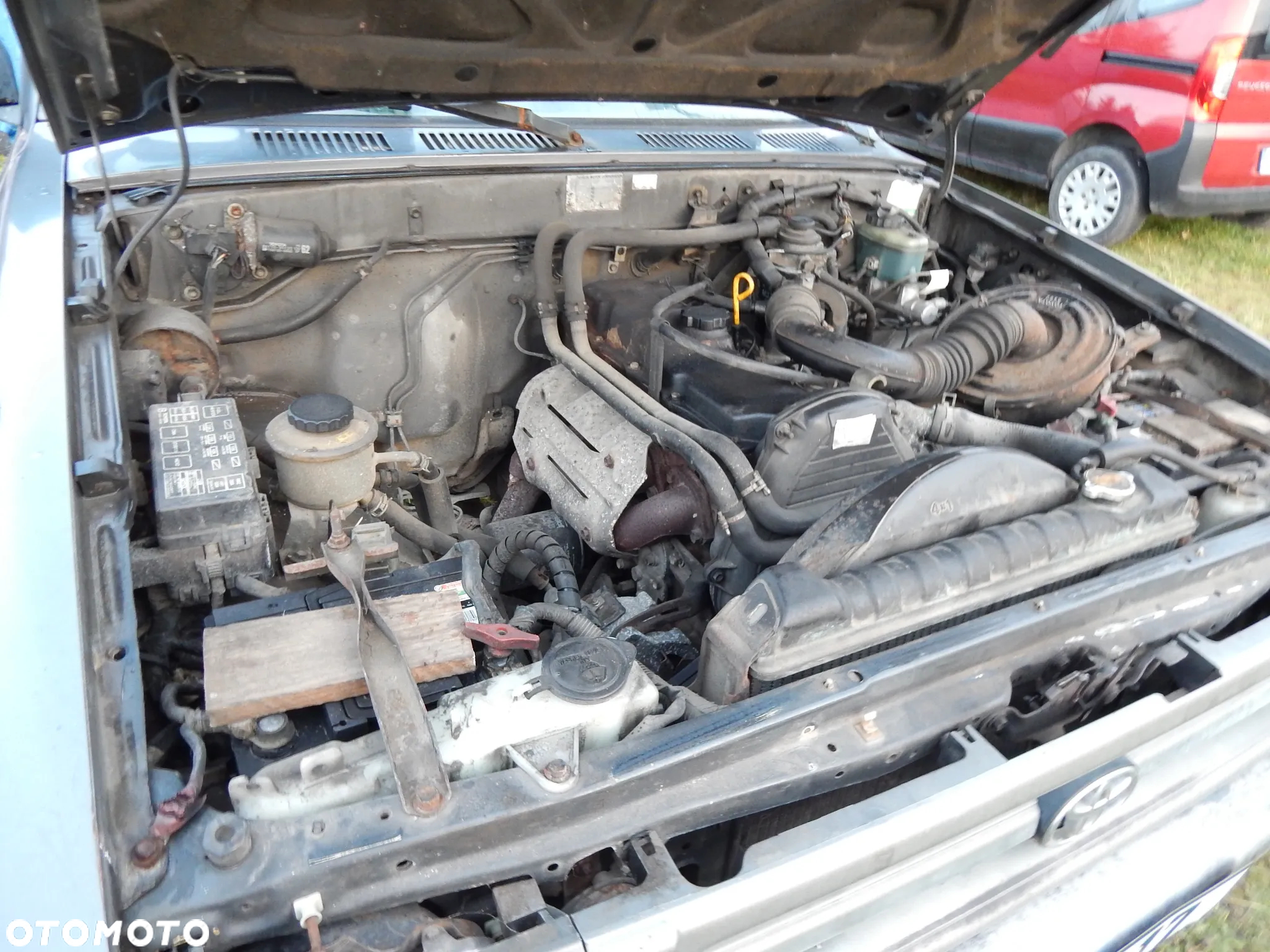 Toyota Hilux 4WD DLX - 9