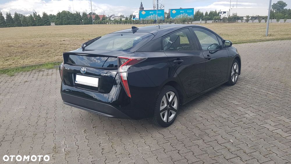 Toyota Prius Hybrid Executive - 36