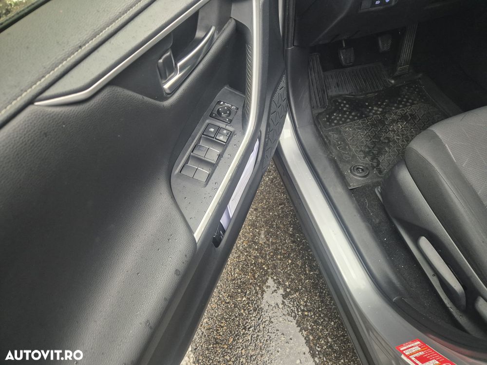 Toyota RAV4 2.0P 6MT AWD Dynamic - 9