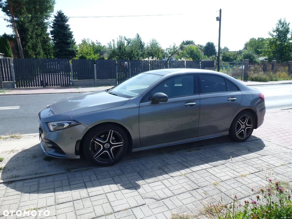 Mercedes-Benz Klasa A 180 d 7G-DCT AMG Line - 2