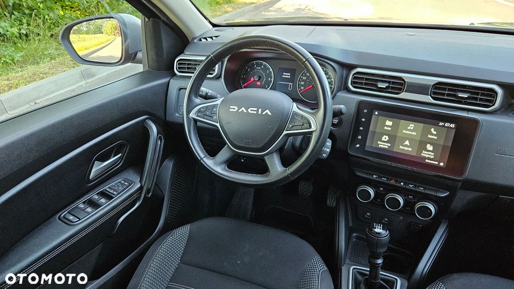 Dacia Duster TCe 100 2WD Celebration - 21