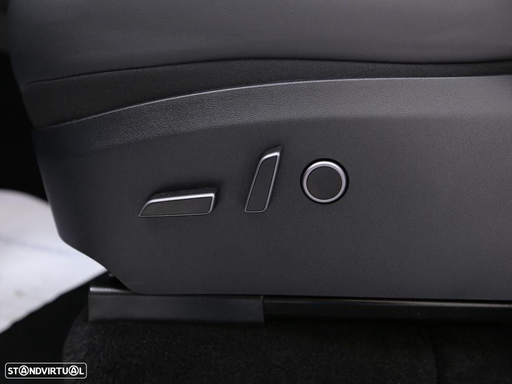 Tesla Model Y RWD - 19