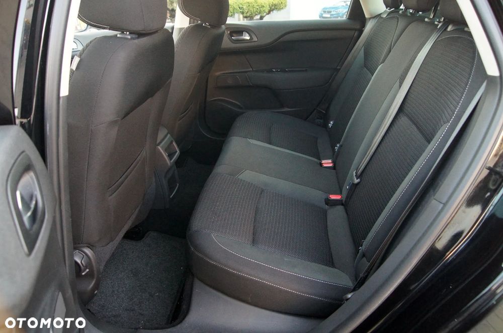 Citroën C4 PureTech 110 Selection - 8