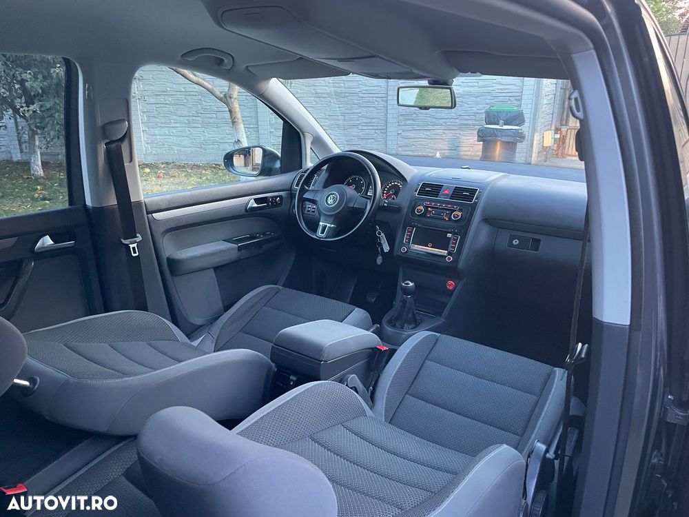 Volkswagen Touran - 7