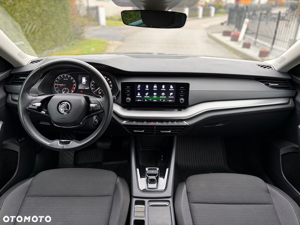Skoda Octavia 2.0 TDI SCR Ambition DSG - 9