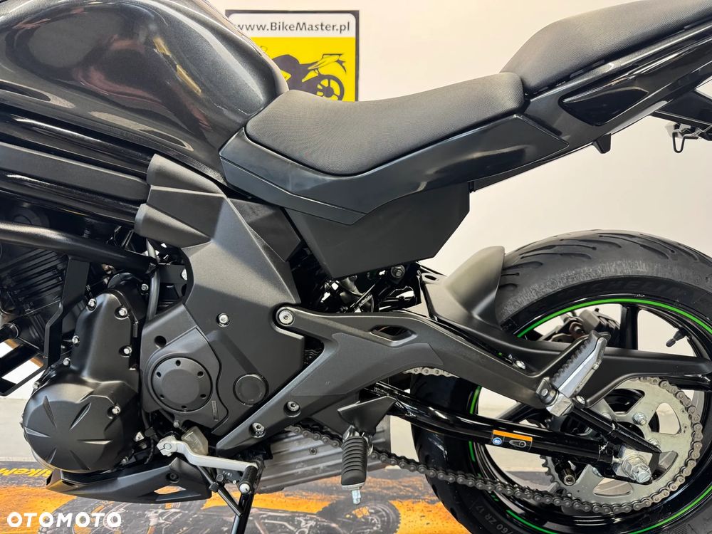 Kawasaki ER - 24
