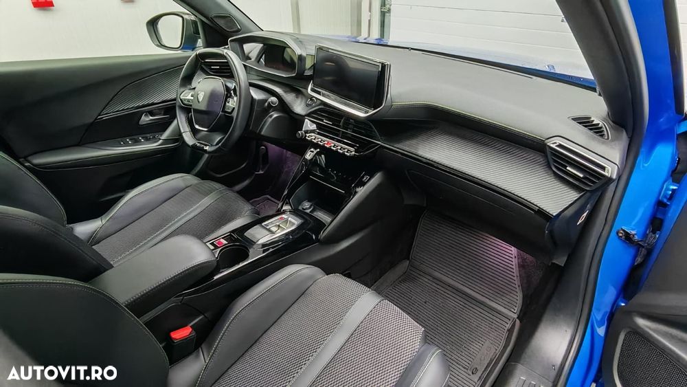Peugeot 2008 54 kWh GT - 23