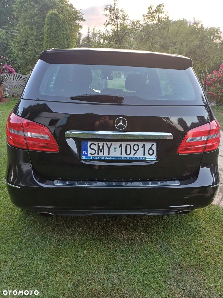 Mercedes-Benz Klasa B 250 7G-DCT SCORE - 8