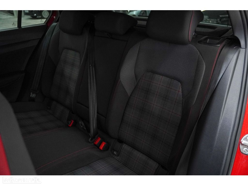 VW Golf 2.0 TSI GTI DSG - 22