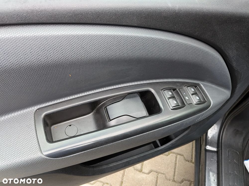 Fiat Doblo 1.4 16V My - 15