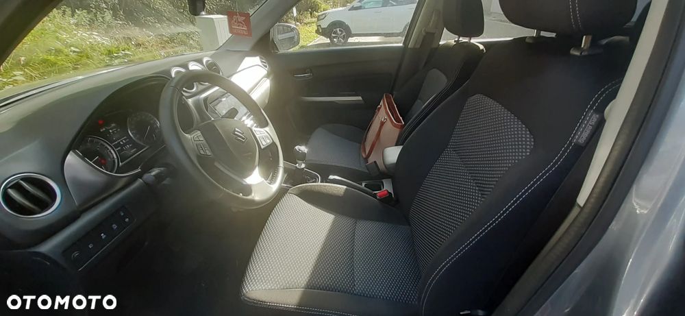 Suzuki Vitara 1.4 Boosterjet Premium 4WD - 9