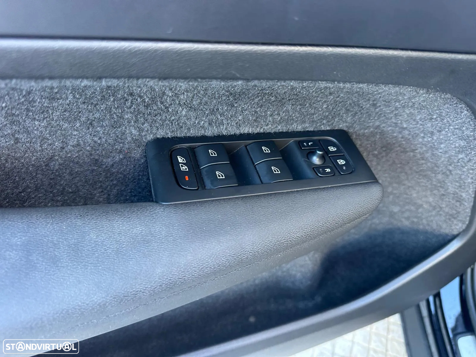 Volvo XC 40 1.5 T4 PHEV Core - 9