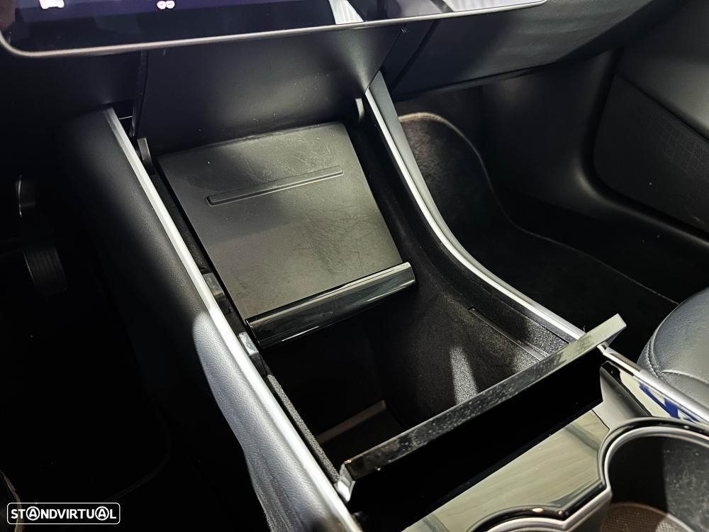 Tesla Model 3 Long-Range Dual Motor AWD - 52