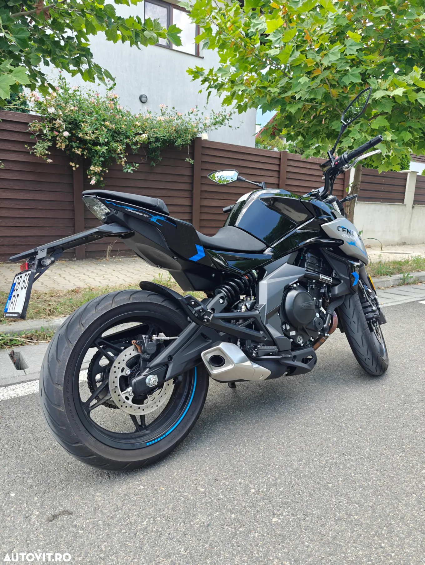 CF Moto 650NK ABS - 5