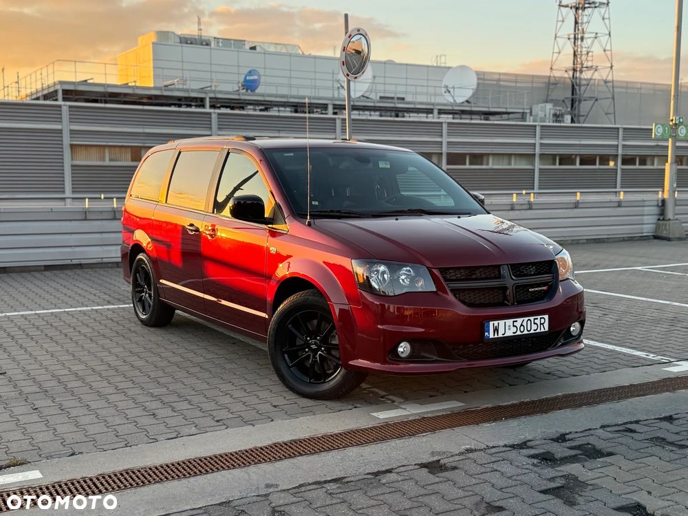 Dodge Grand Caravan - 22
