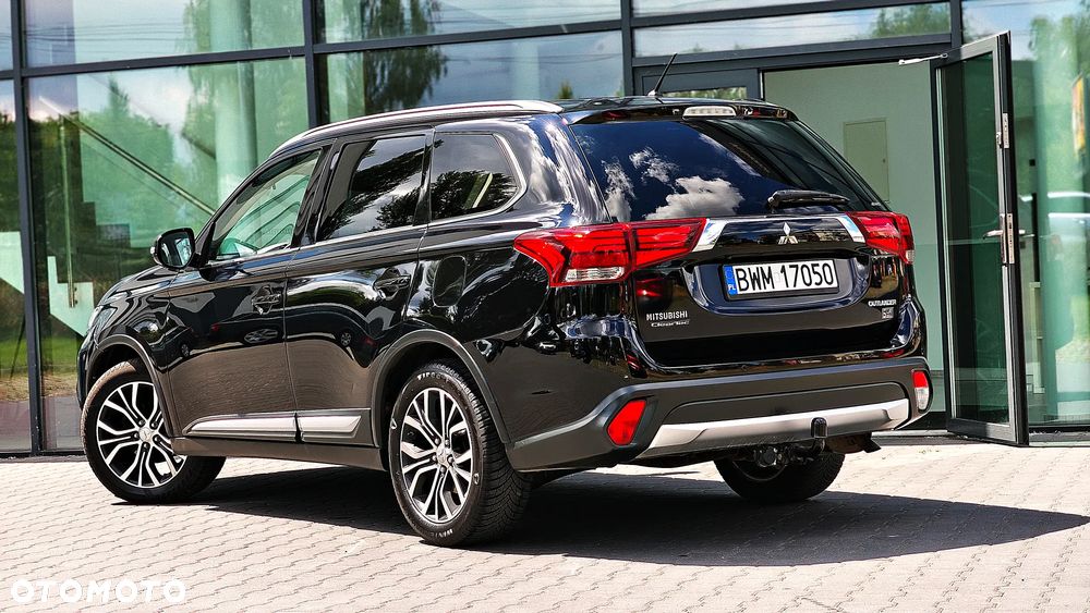 Mitsubishi Outlander - 8