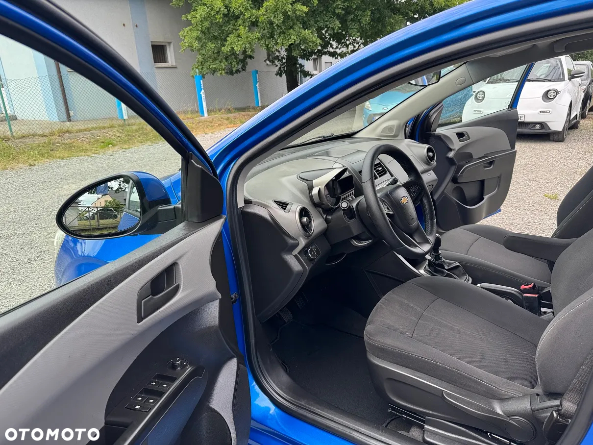 Chevrolet Aveo - 18