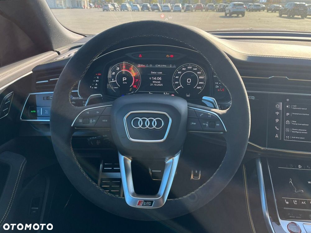 Audi RS Q8 - 12